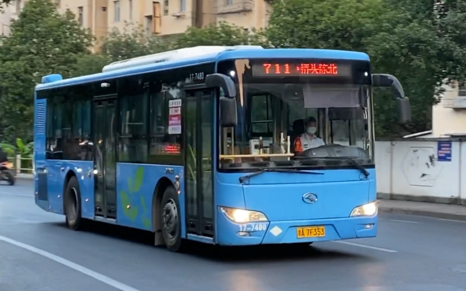 【杭州公交】萧山公交 xmq6106agn5 711路 17-7480