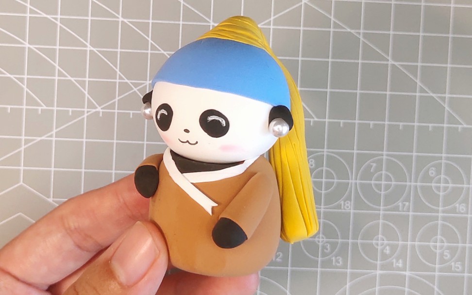 超轻黏土 手办 戴珍珠耳环的熊猫