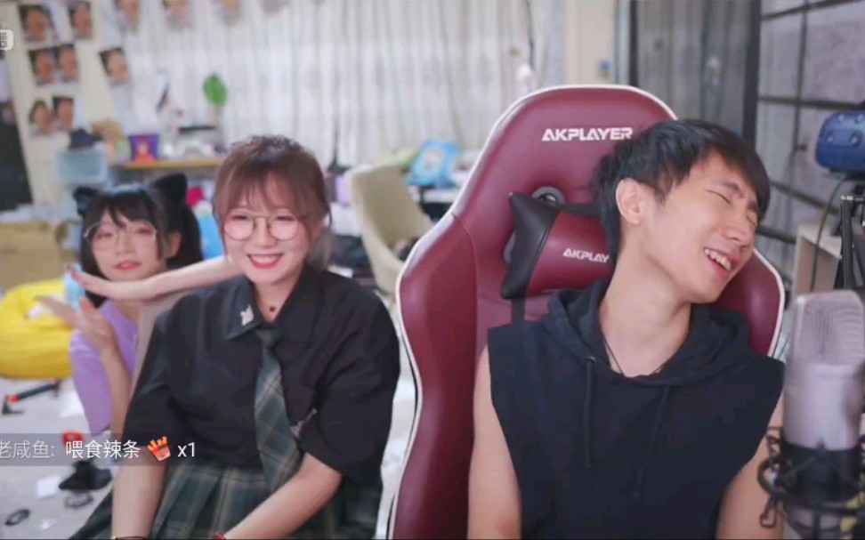 【视角姬】姬总 猫系狗团子 碳酸六道 狗团子现场宅舞 一起挑选性感小