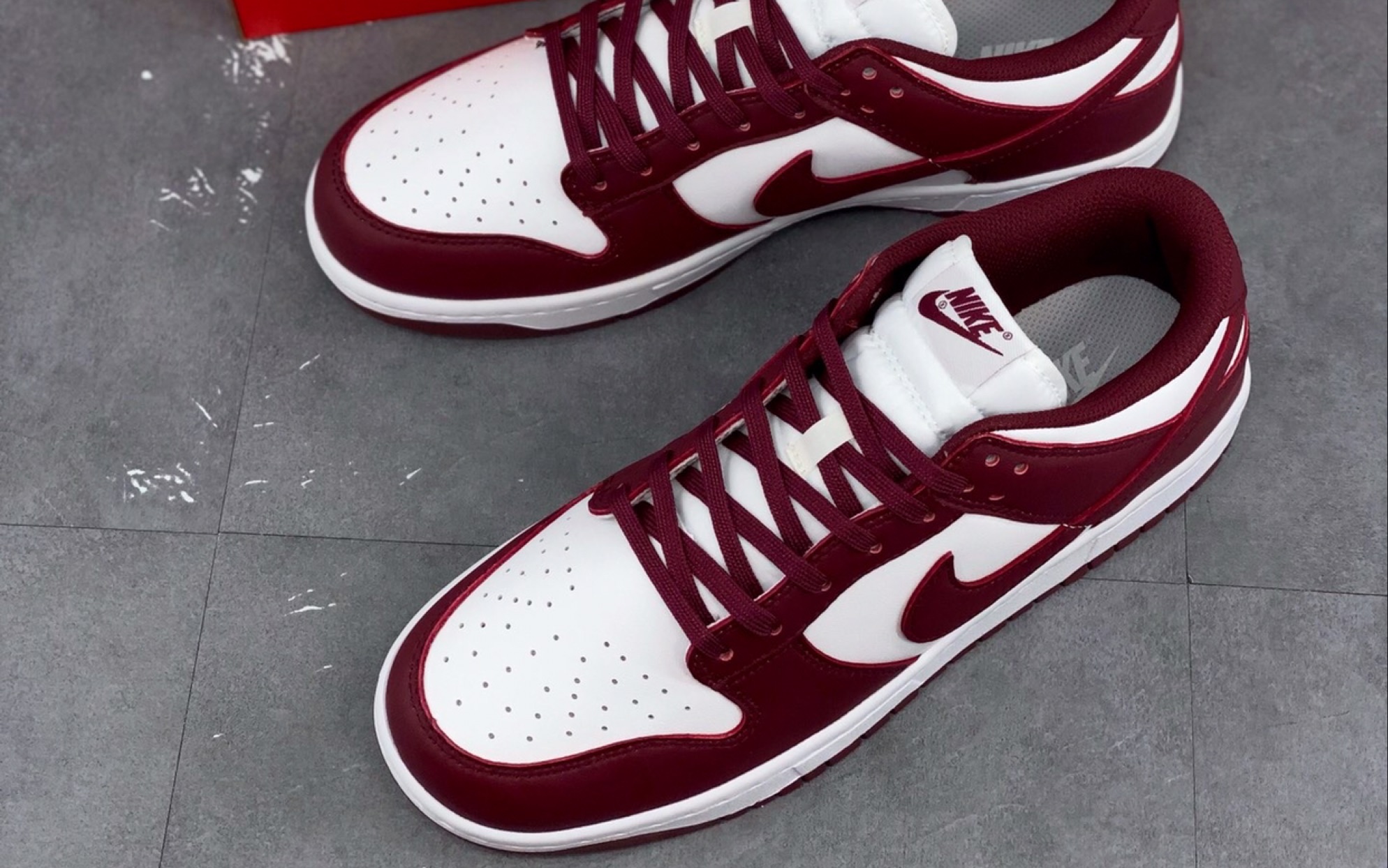 nike sb dunk low prm 酒红白配色 扣碎篮板百搭休闲板鞋