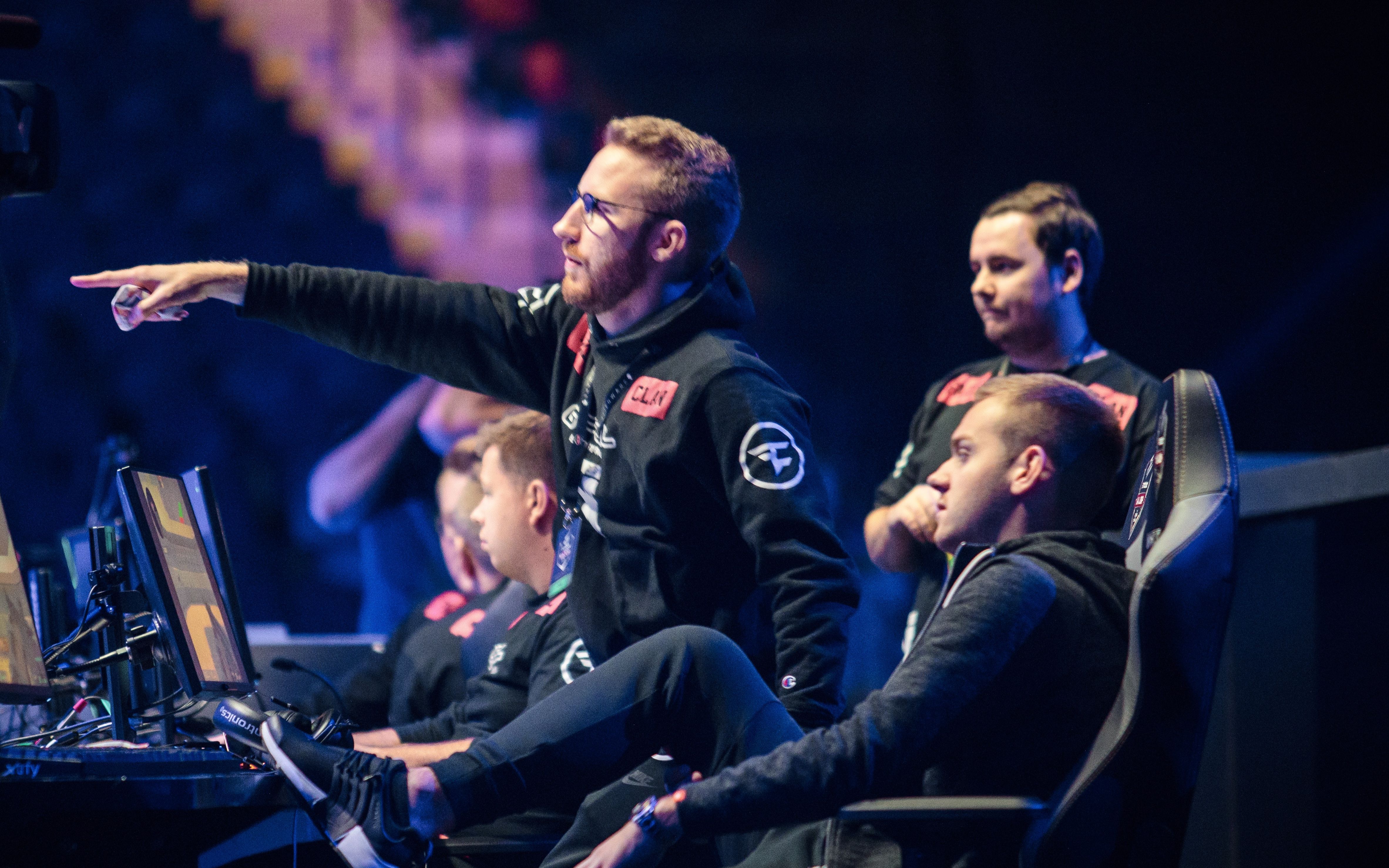 【中文字幕】大表哥细说银河战舰老faze的队内矛盾