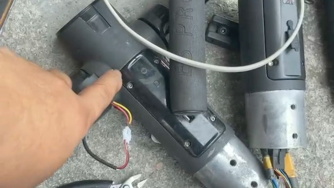 jasion电动滑板车维修不开机不充电,不加速,开机报错01 02 03 04,09等