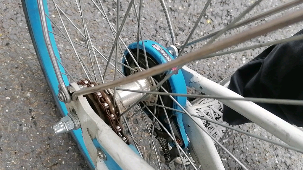 共享单车鼓刹降温