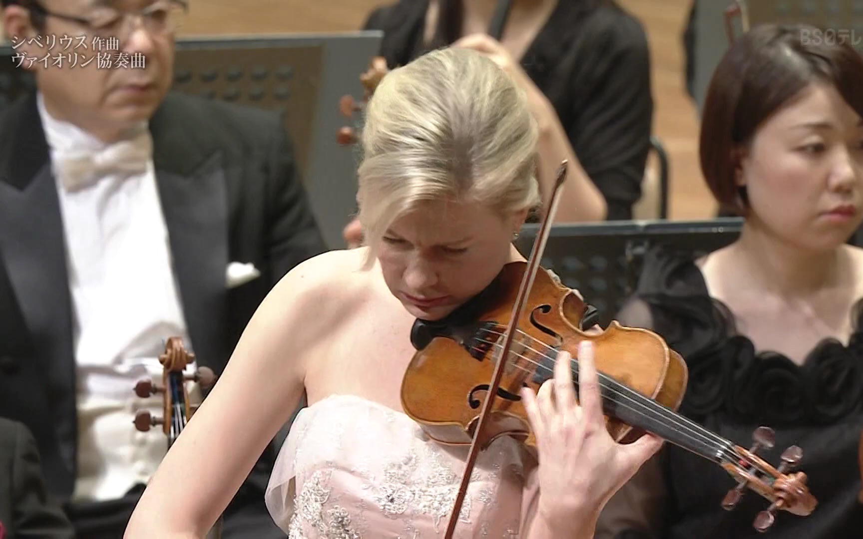 [图]西贝柳斯-D小调小提琴协奏曲 & Elina Vähälä｜Sibelius-Violin Concerto in D Minor, Op.47｜2015