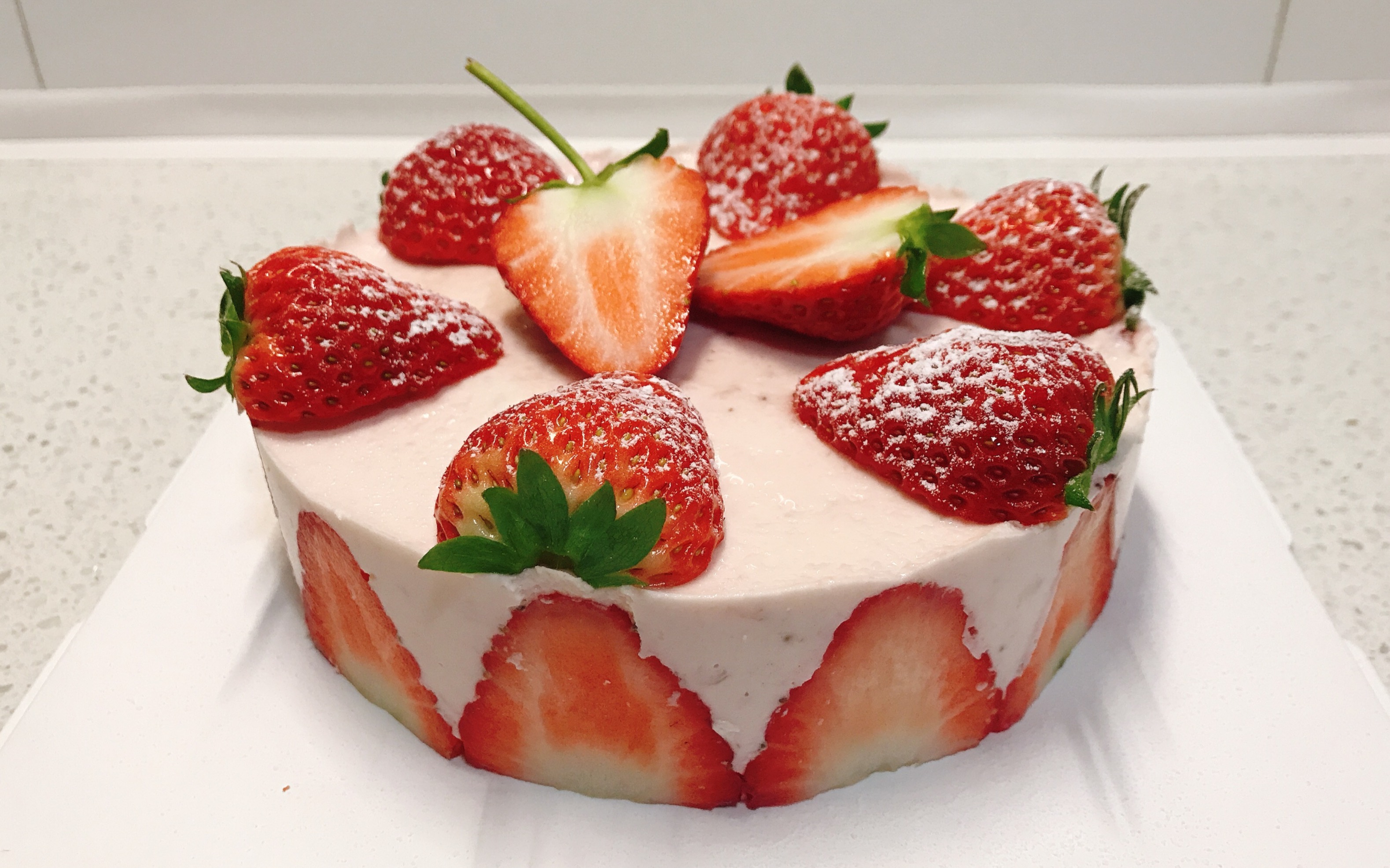 【我独自生活】第一次做生日蛋糕/草莓慕斯蛋糕/周末小日常