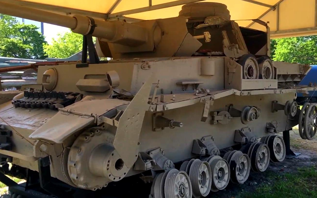 波兰陆军博物馆霍尔施泰因装甲师四号坦克j型后期型20204