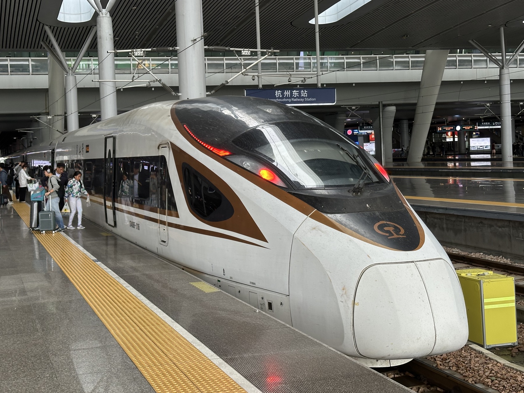 重联担当g7546次(温州南~上海虹桥)出海宁西站(永济电机igbt-vvvf)