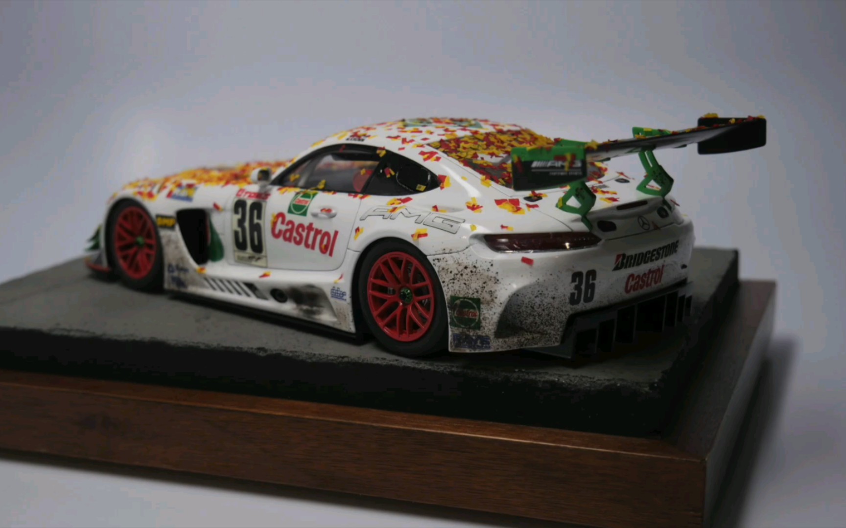 【搬运】田宫 1/24 奔驰mercedes amg gt3 民用车模制作过程