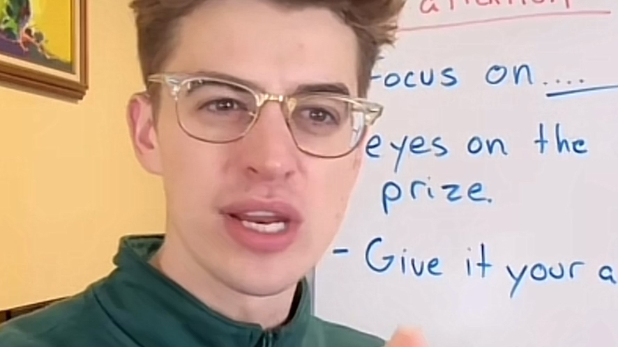 andrewcap——《请注意》的地道口语说法