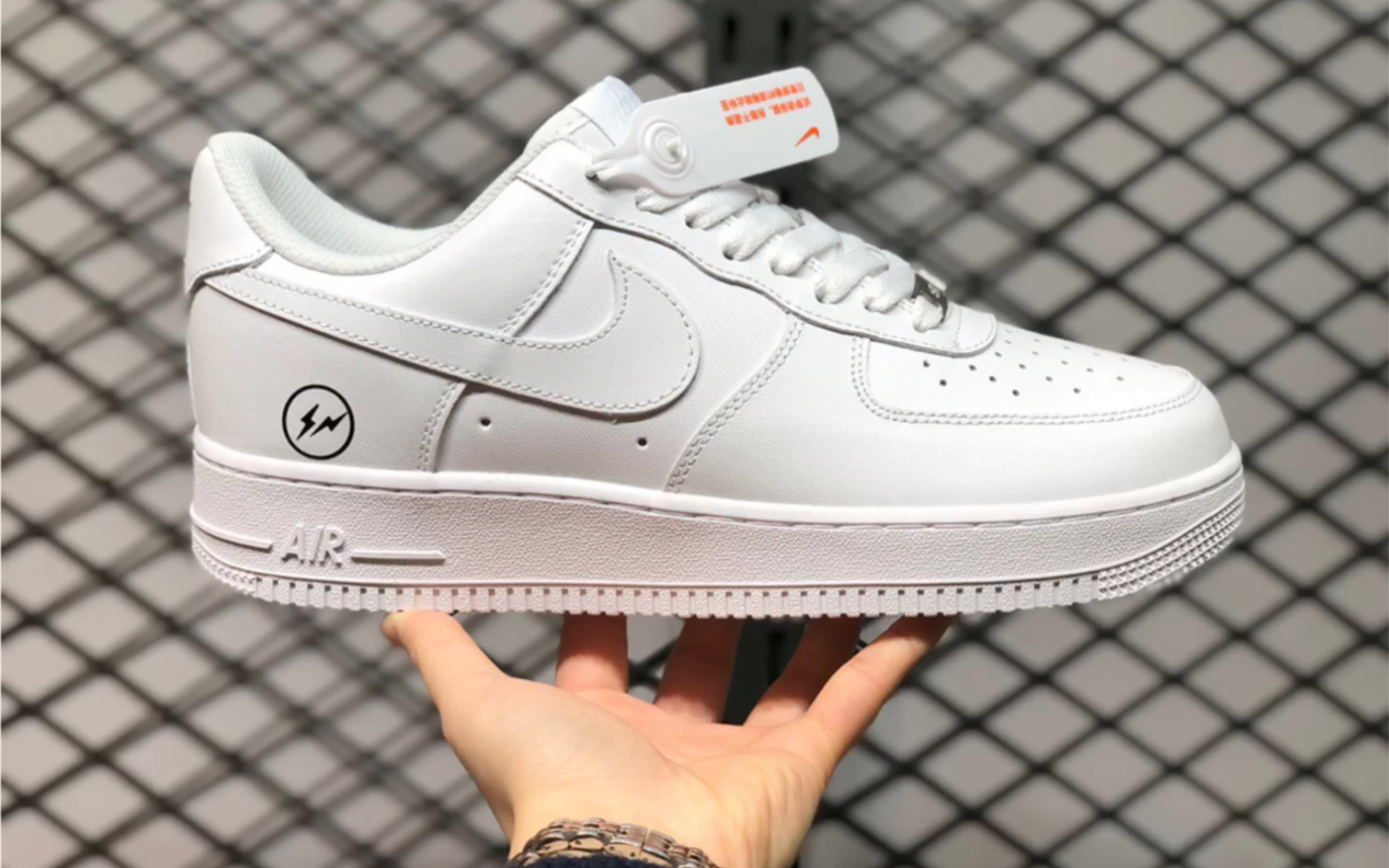 300 入手海外限量发售 nike air force1 low 藤原浩