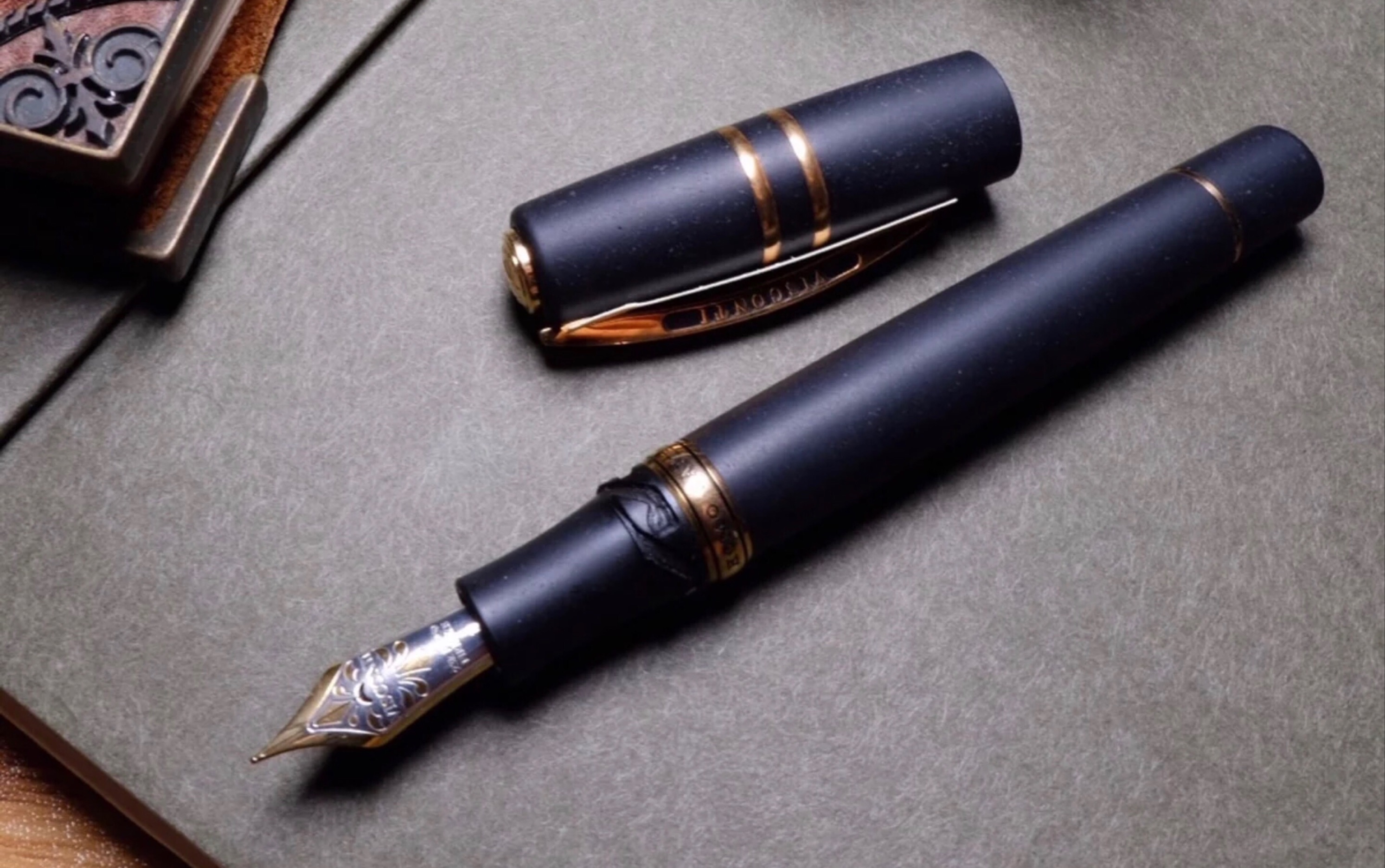 【noakao】钢笔开箱及测评 维斯康蒂 visconti homo sapiens大号火山