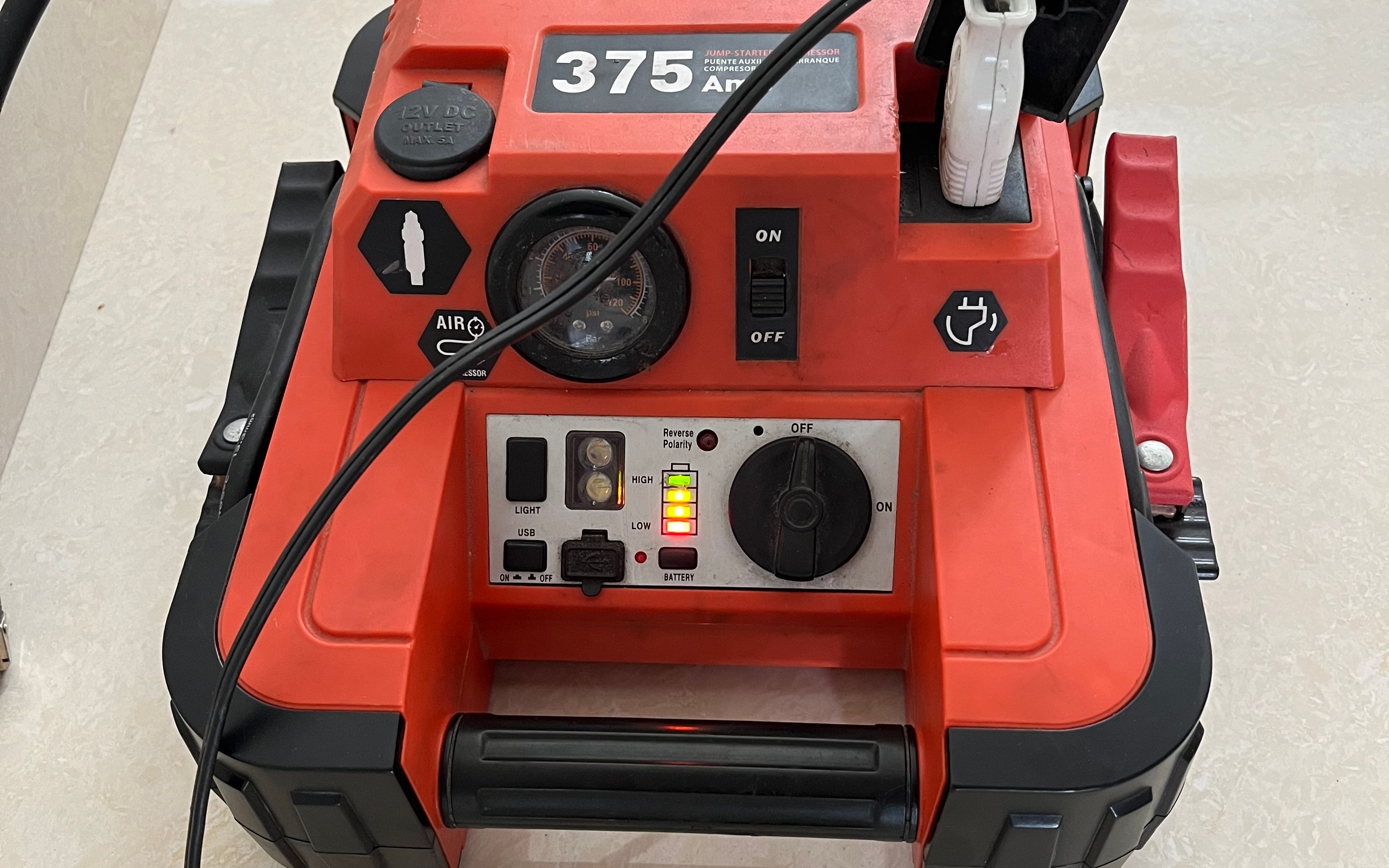 百得black&decker充气泵更换铁锂电池