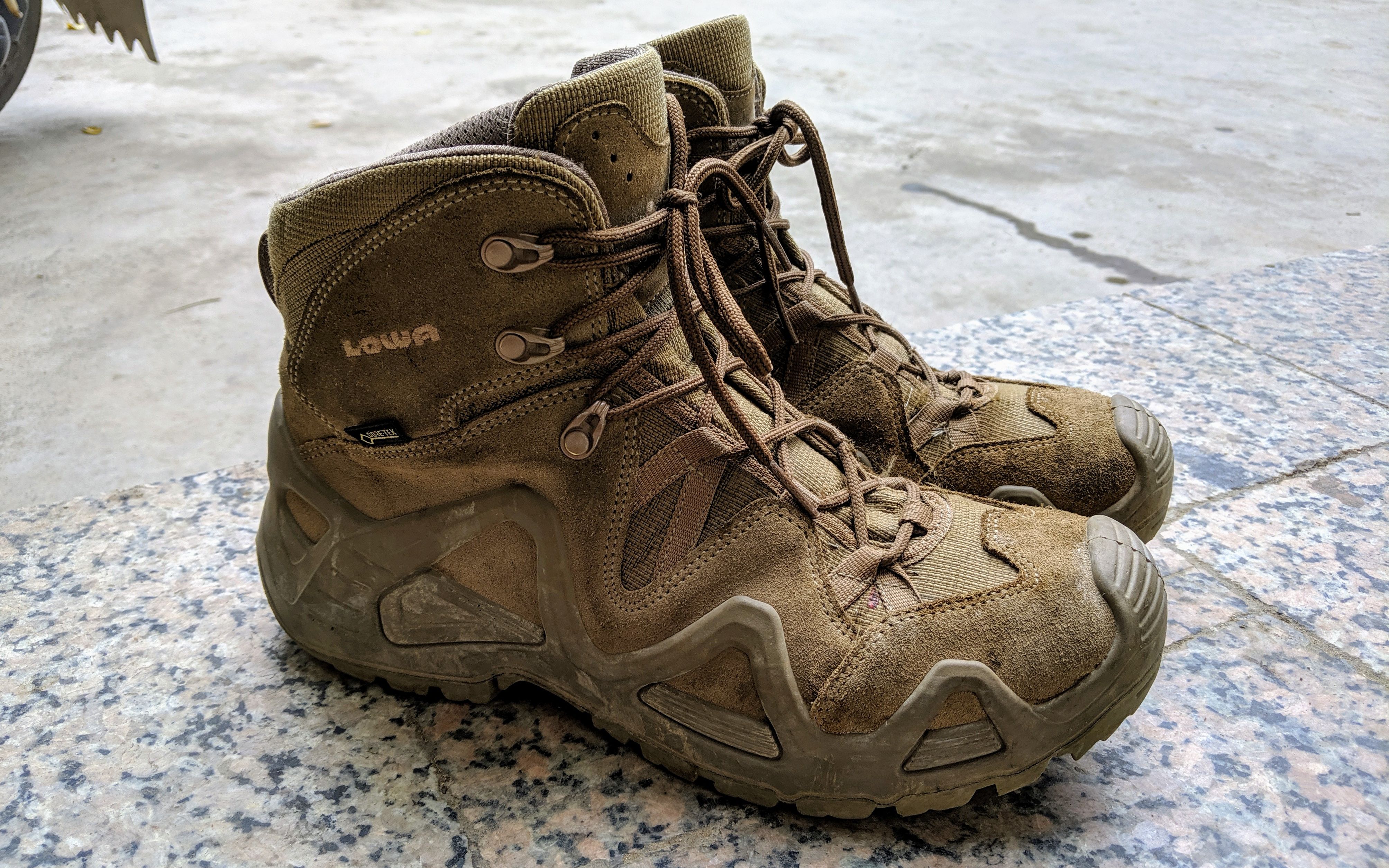 开箱一双 lowa zephyr_哔哩哔哩_bilibili