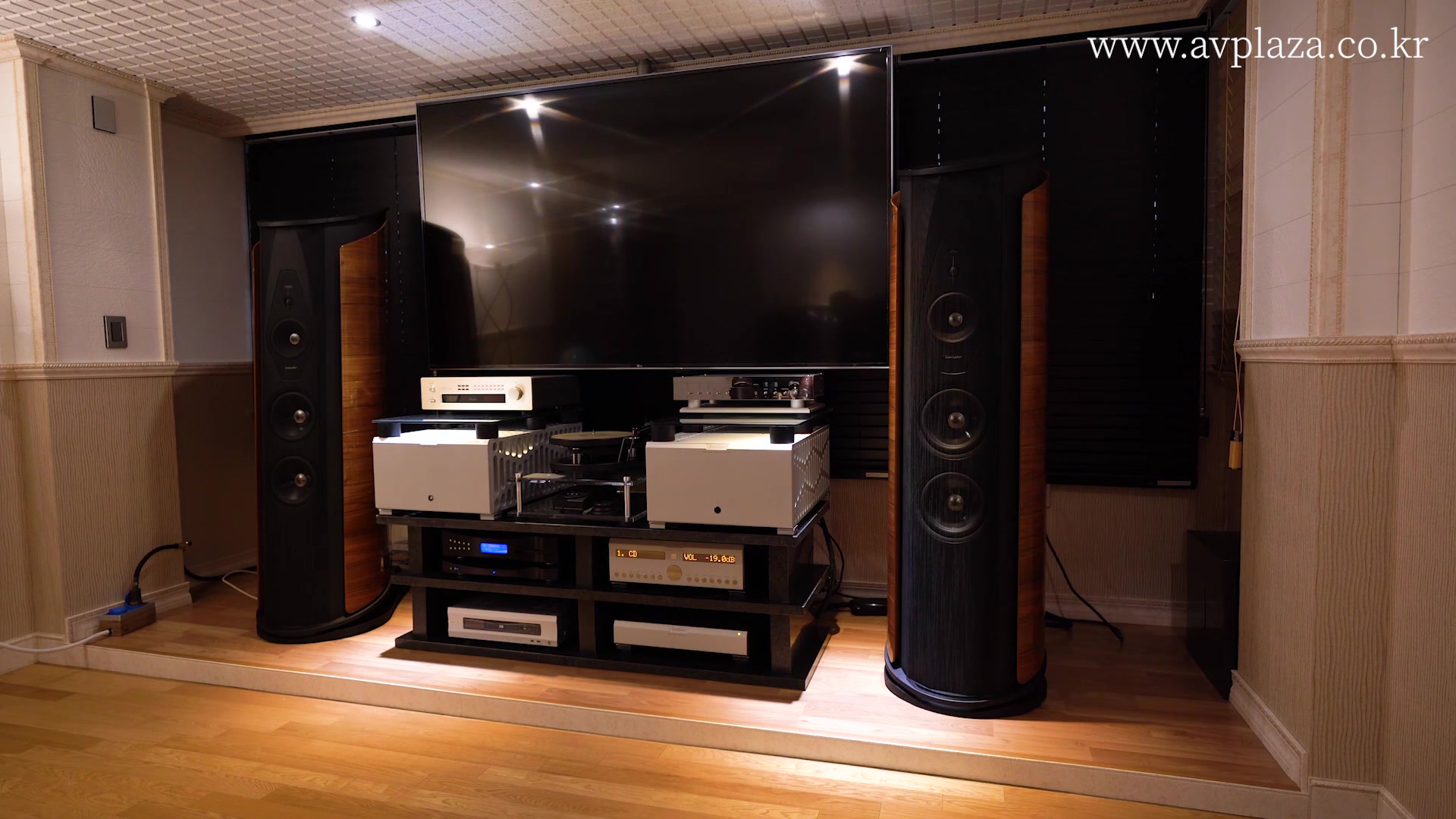 世霸旗舰阿依达sonus faber aida boulder 2150_哔哩哔哩 (゜-゜)つロ