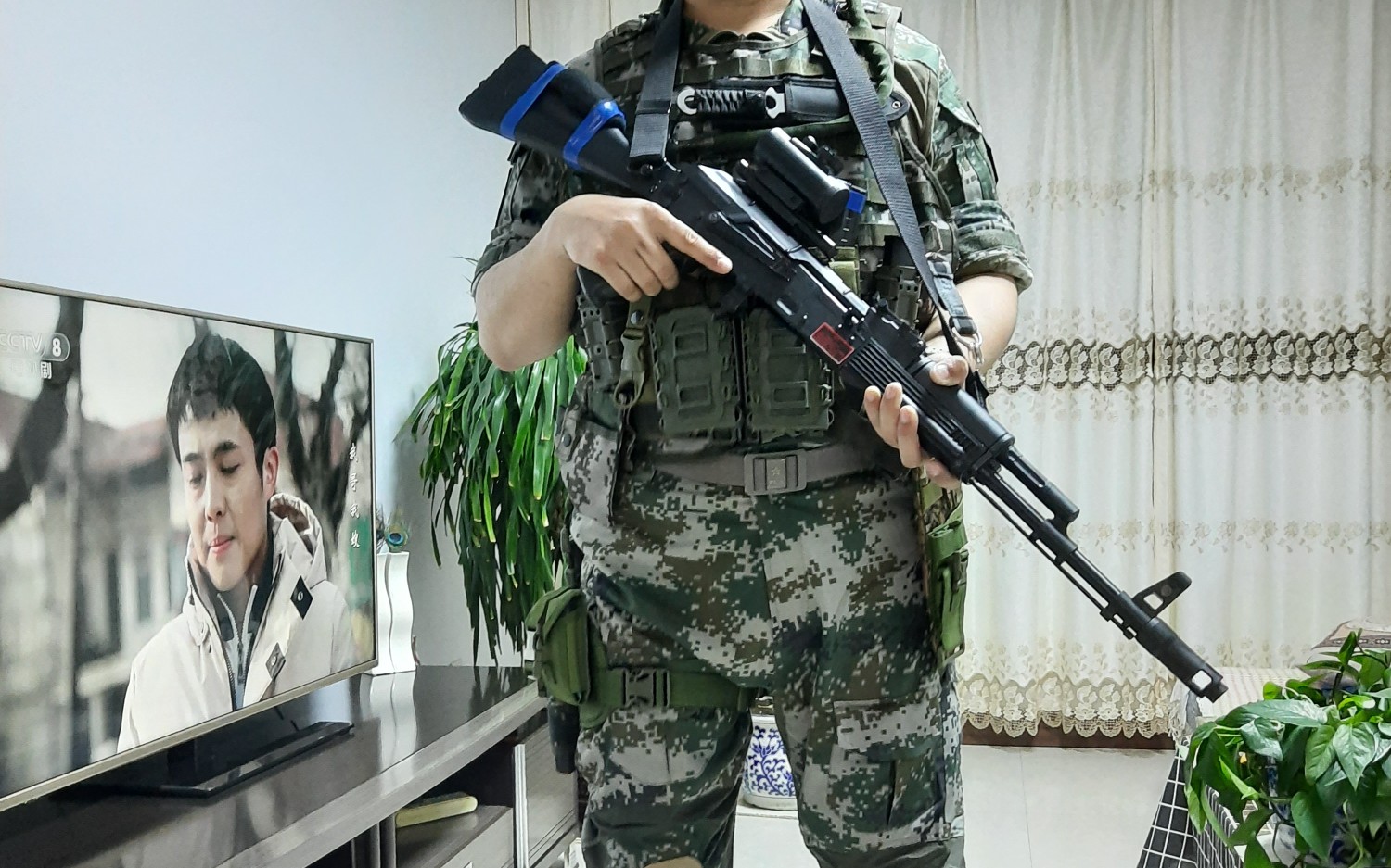 07林地迷彩蛙服15式防弹衣ak74m下场套装