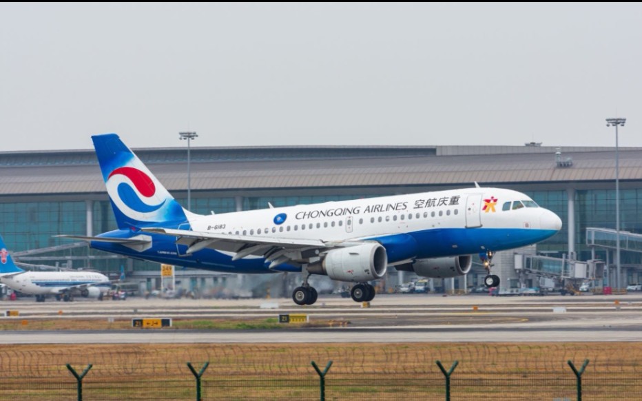 重庆航空a319-115 26号跑道起飞(cz2751 呼和-通辽)