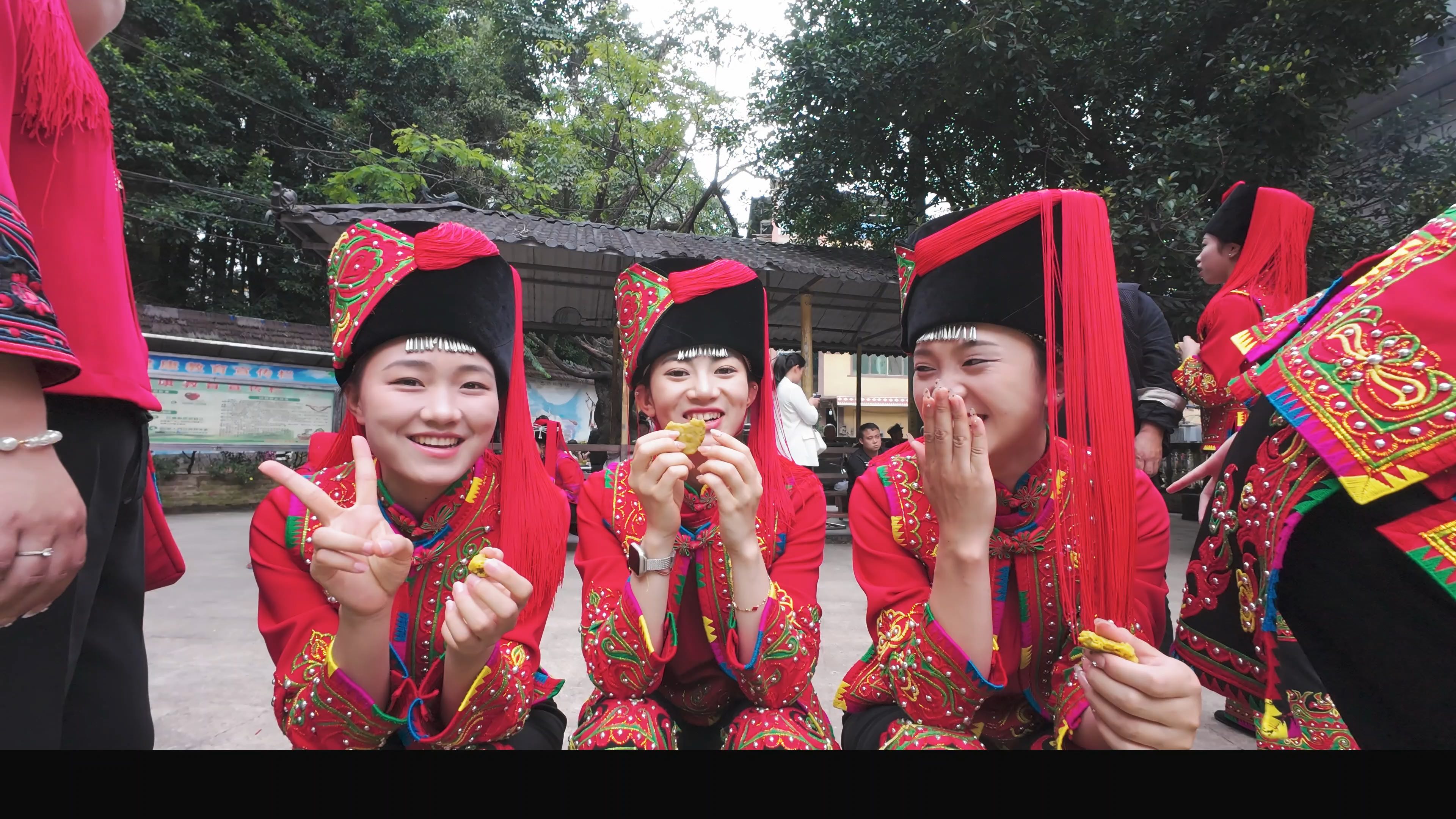 跨越2500公里去吃一顿饭#来古滇过哈尼年#绿春县哈尼长街宴