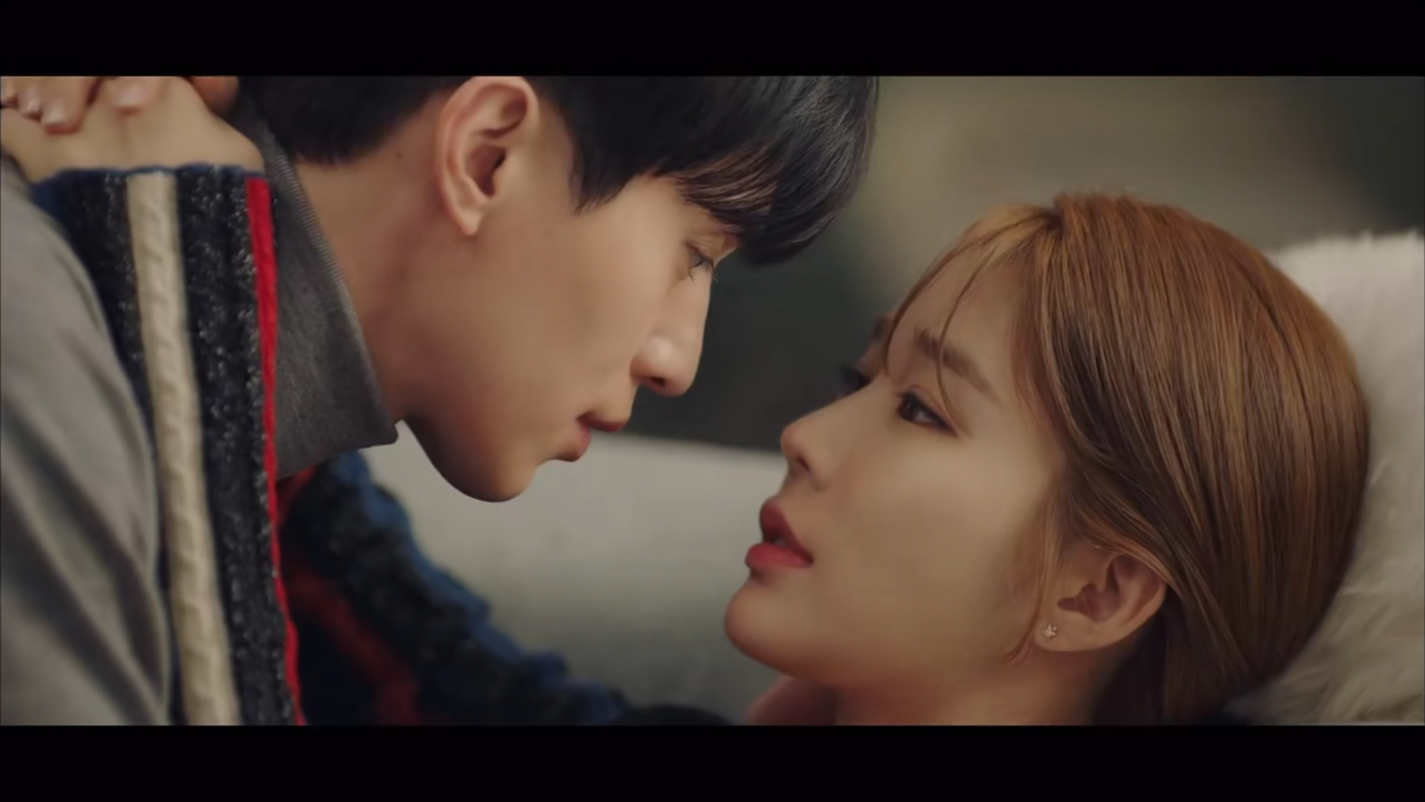 李栋旭吃醋刘仁娜拍吻戏_哔哩哔哩_bilibili