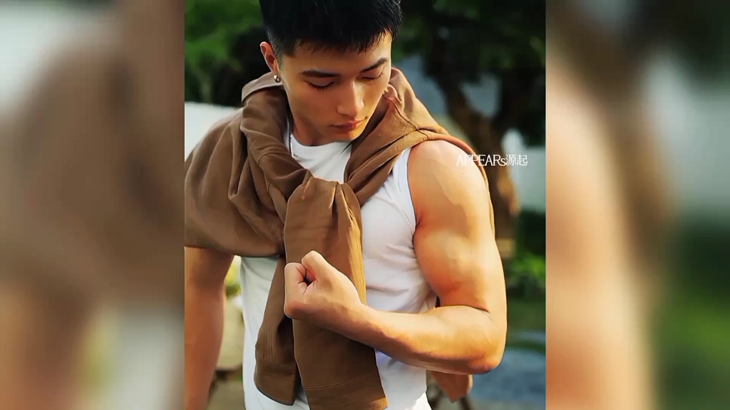 [appers源起] 摄影大师镜头下的oo后帅哥,麒麟臂,八块腹肌,青蛙腿