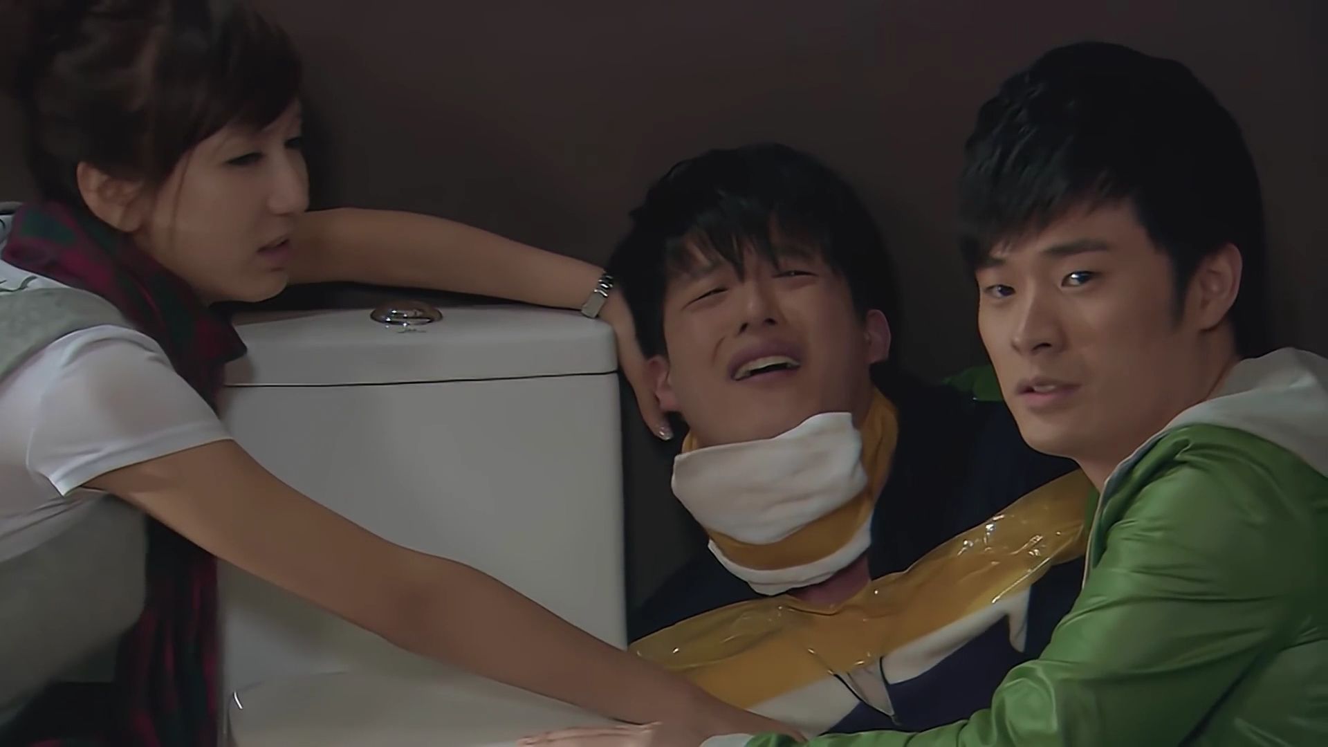 爱情公寓2e15p4-不能说的秘密