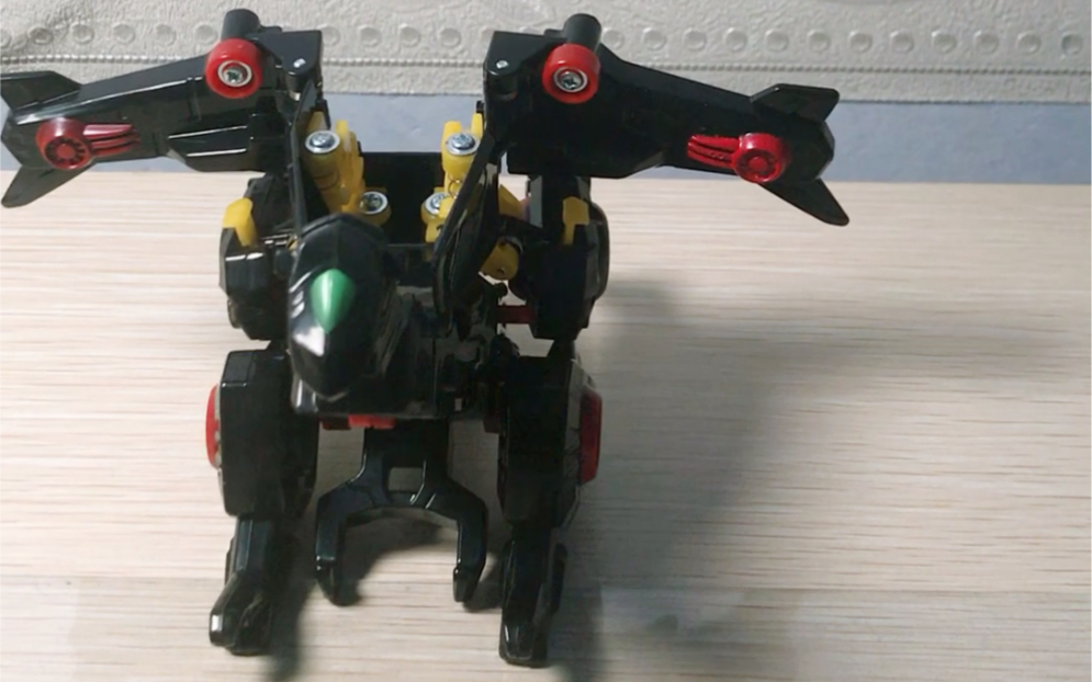 我的第一个国产玩具测评!爆速合体黑鹰测评【max测评】