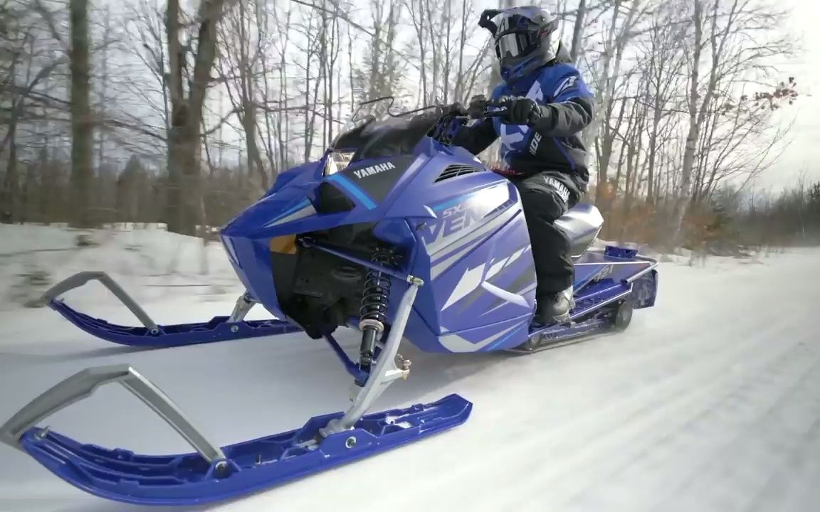 首先看看2021雅马哈2冲程雪地车!