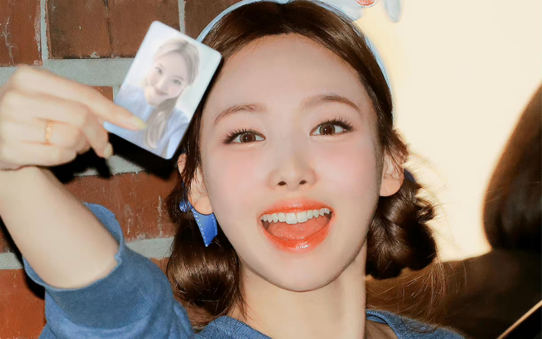 林娜琏小卡开箱