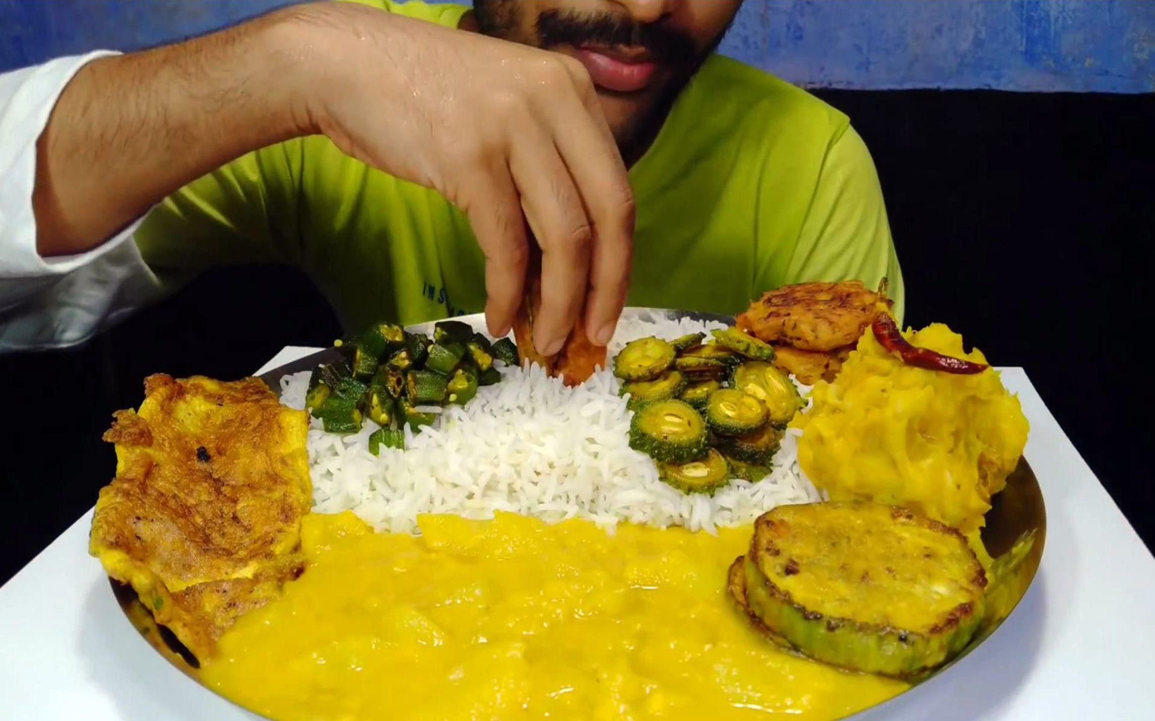 印度三哥小吃手抓饭糊糊:孟加拉平民菜dal 印度香米饭 aloo varta煎蛋