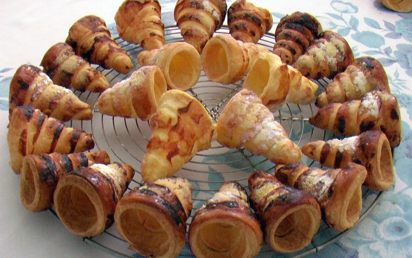 千层酥小号角 - 莫妮卡奶奶厨房