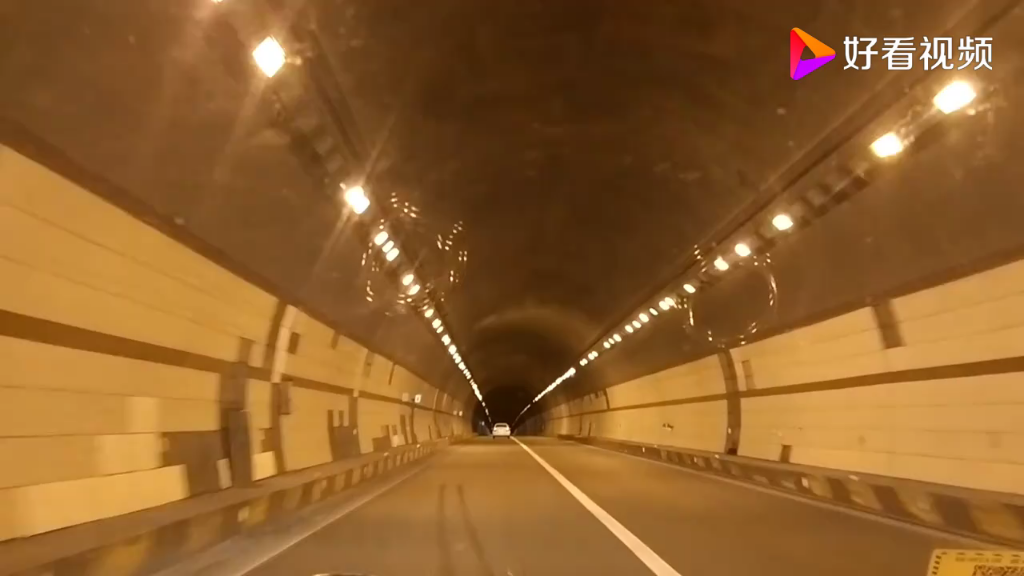 一路向西去大理!陕西榆林隧道群!榆林几个高速公路隧道合集哔哩哔哩bilibili