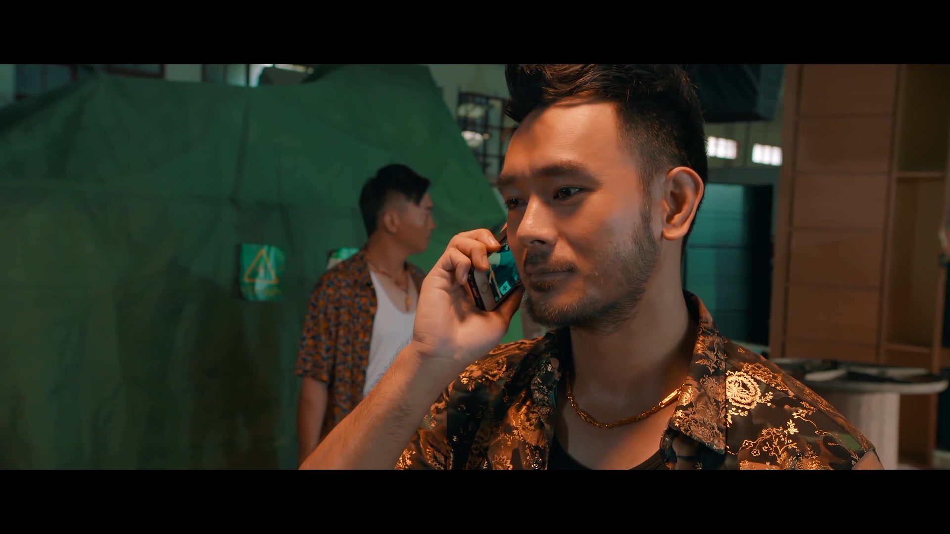 缉毒风暴上演惊险飞车战为救心上人不惜独身犯险