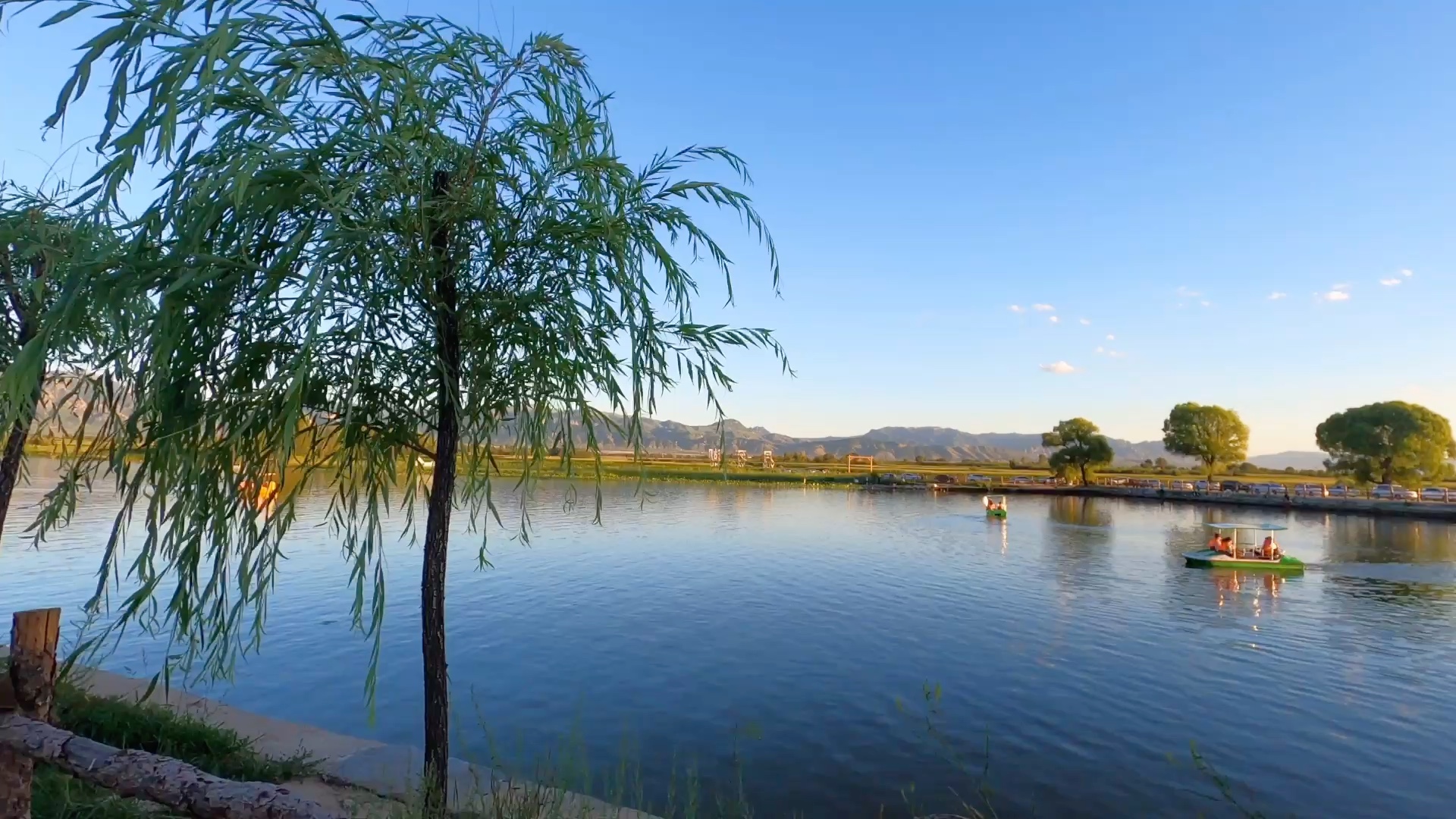 无人机航拍蔚县超美的晚霞月牙湖