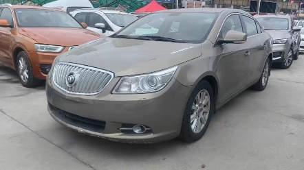 新到12年别克君越,2.4自动天窗,价格便宜