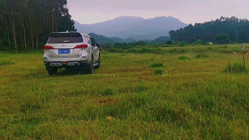 江门台山千岛湖是个露营的好地方,风景优美,美丽的大草原,风景一流,适合家庭,车队户外活动,而且又安全哔哩哔哩bilibili