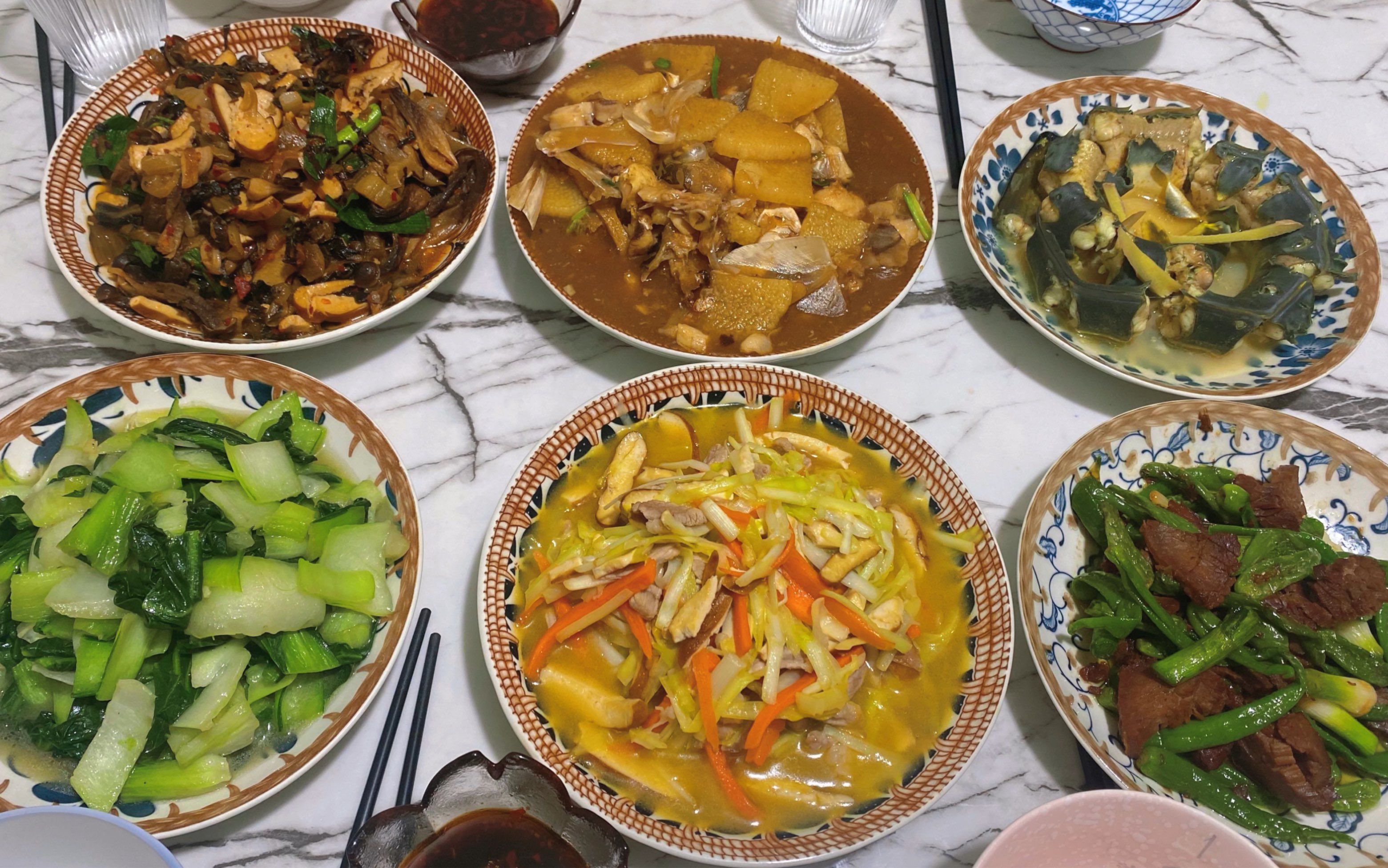 我炒炒炒炒炒,终于炒出来六个菜,祝大家妇女节快乐