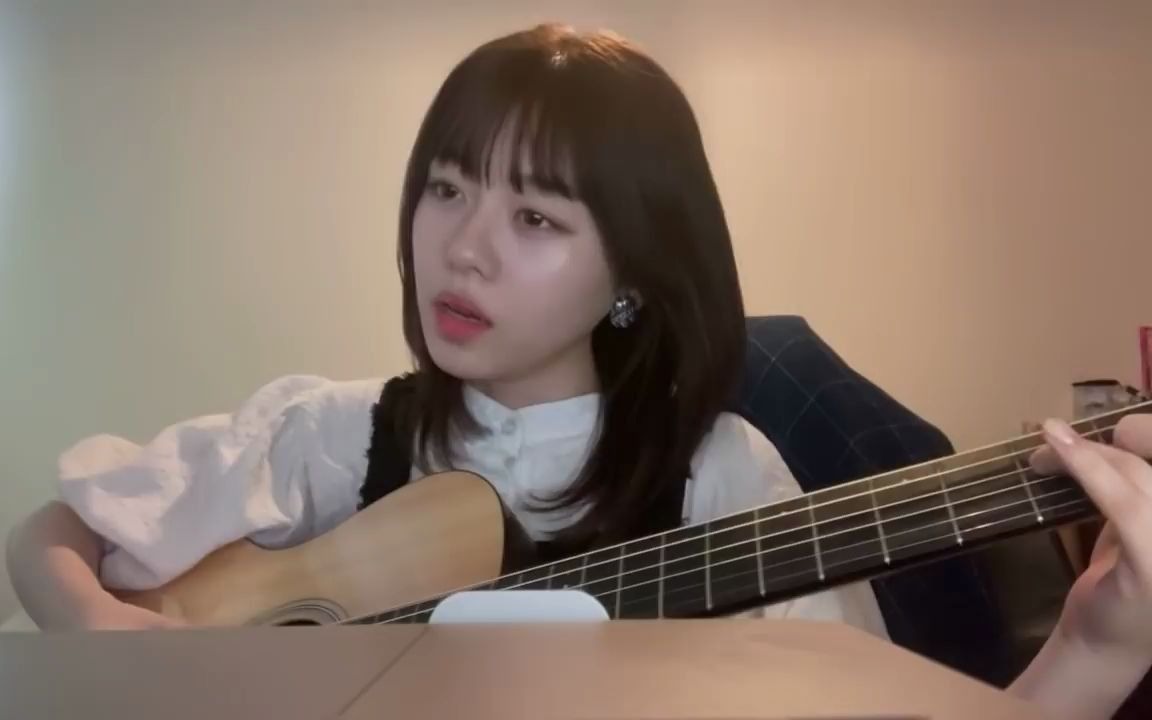 【八木海莉】ばかじゃないのに _ ずっと真夜中でいいのに.(弾き語り)