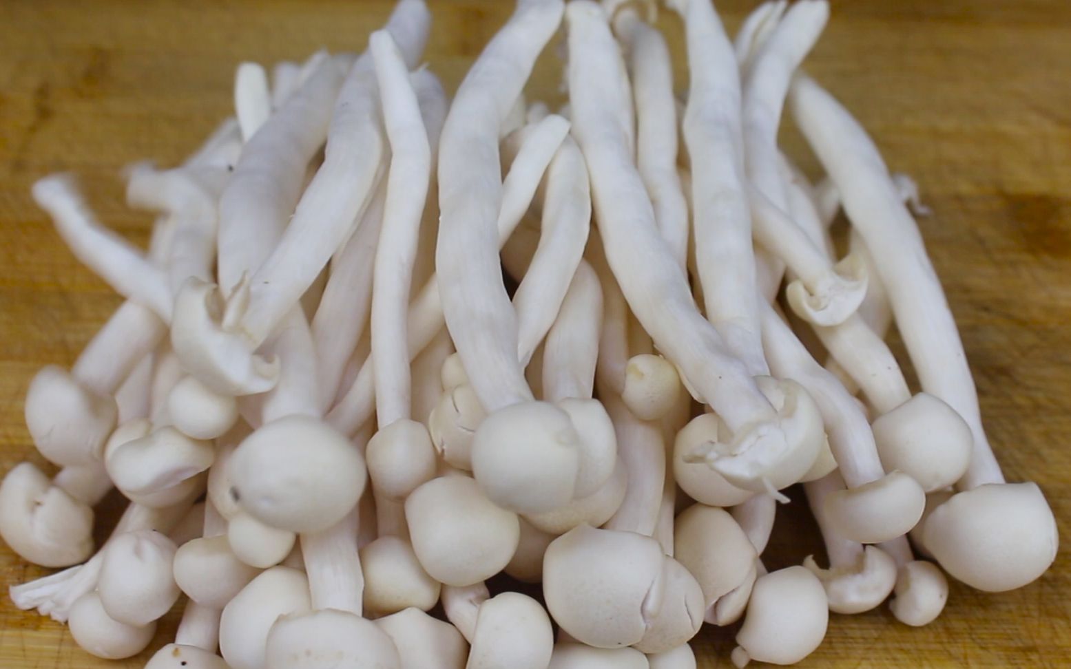 椒盐白玉菇最简单的做法外酥里嫩香脆美味吃一盘还想吃