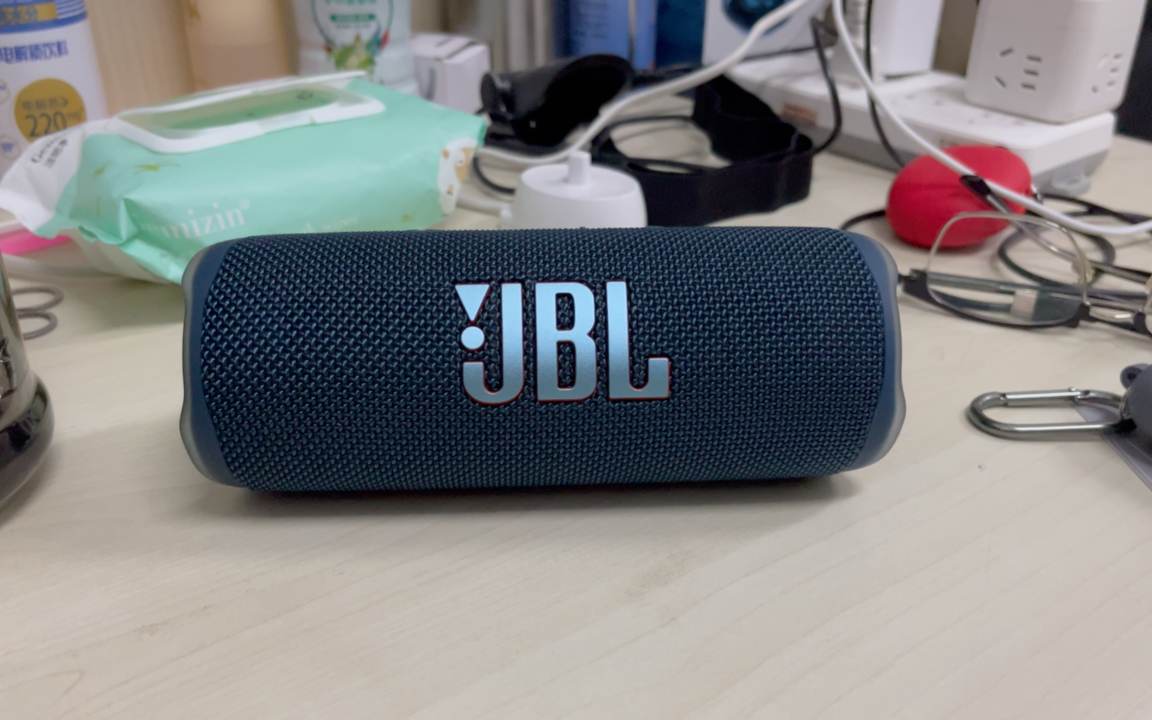 入手了一個jbl flip 6,效果真不錯