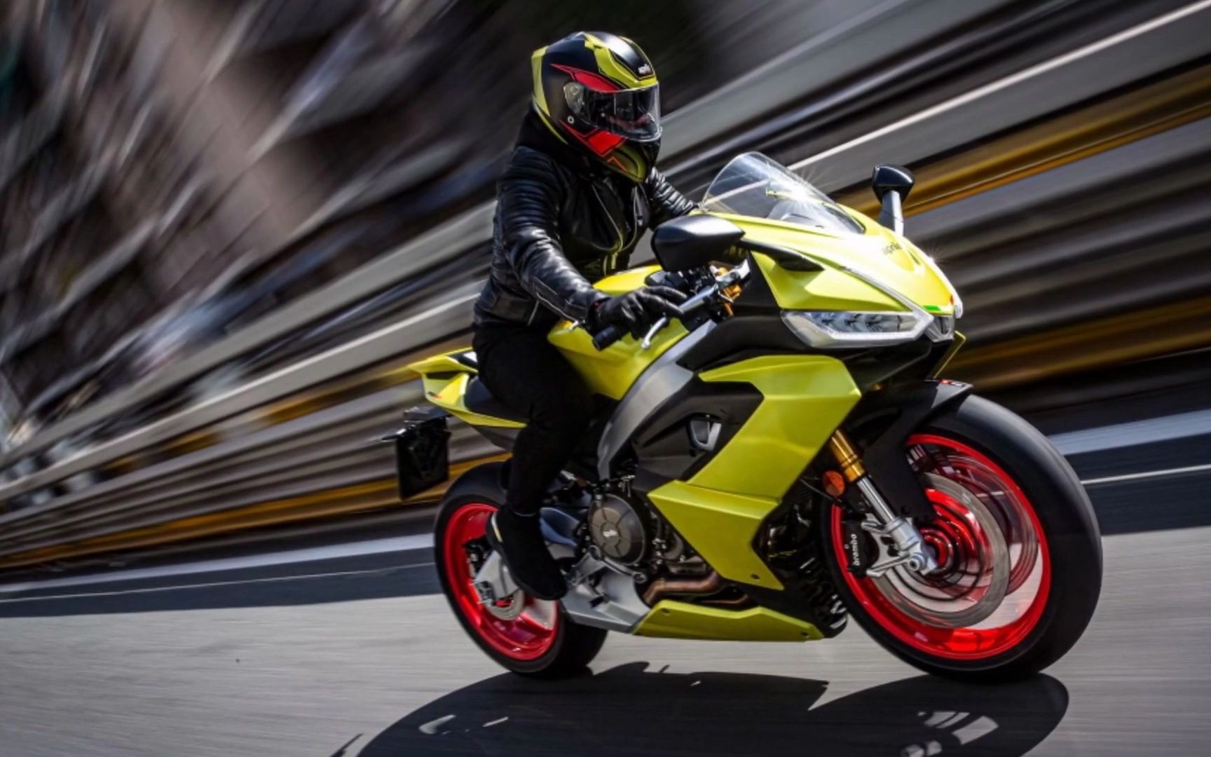 黄金阿普利亚2021apriliars660