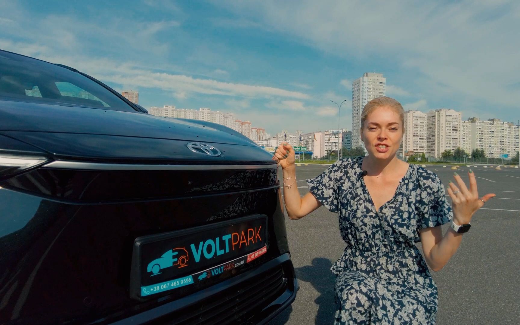 乌克兰美女车评人对于丰田bz4x试驾和评论,好不好自己知道.