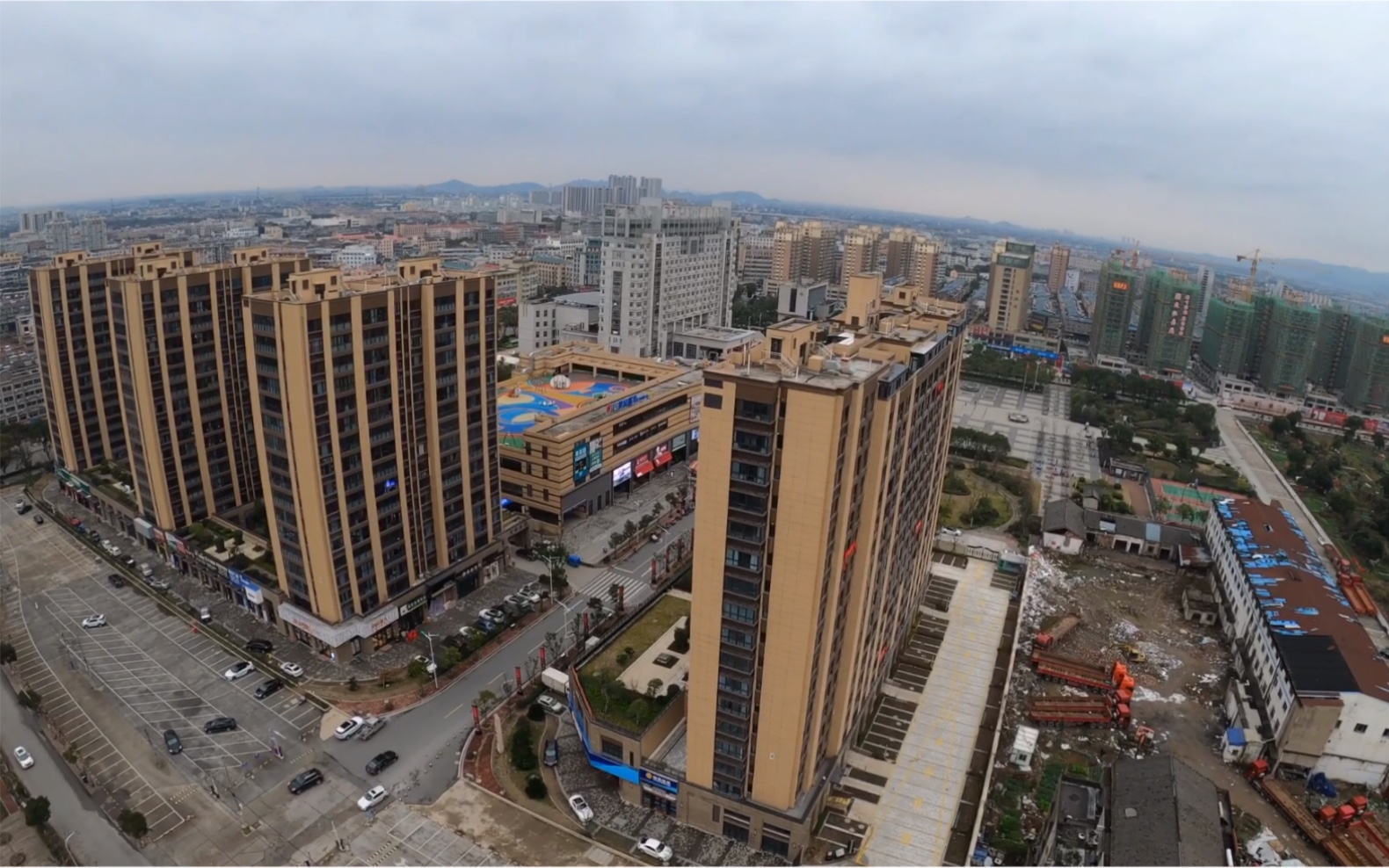 第一人称带你逛遍领悦广场