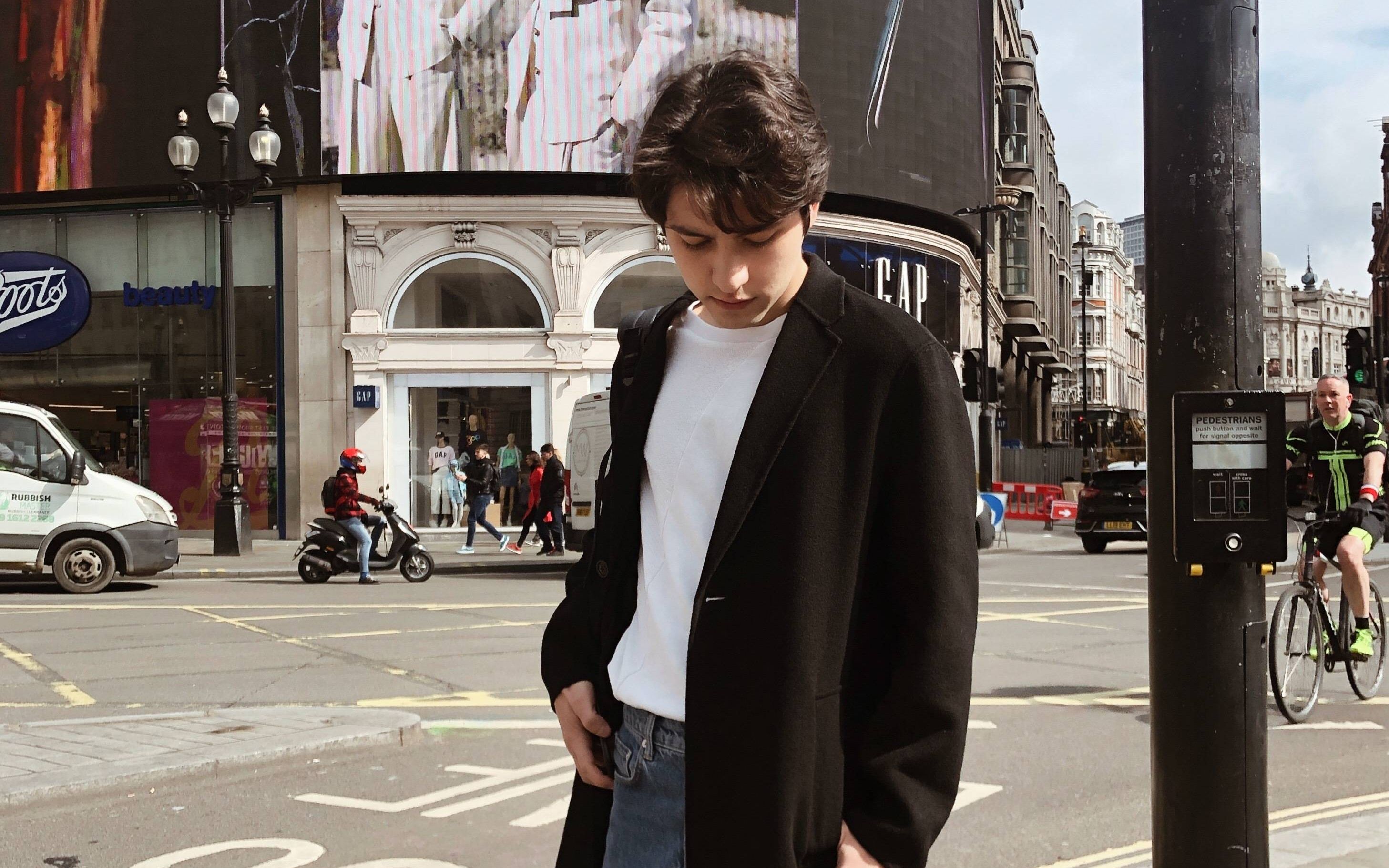 非正式会谈钟逸伦dylan微博中文歌曲搬运持续更新