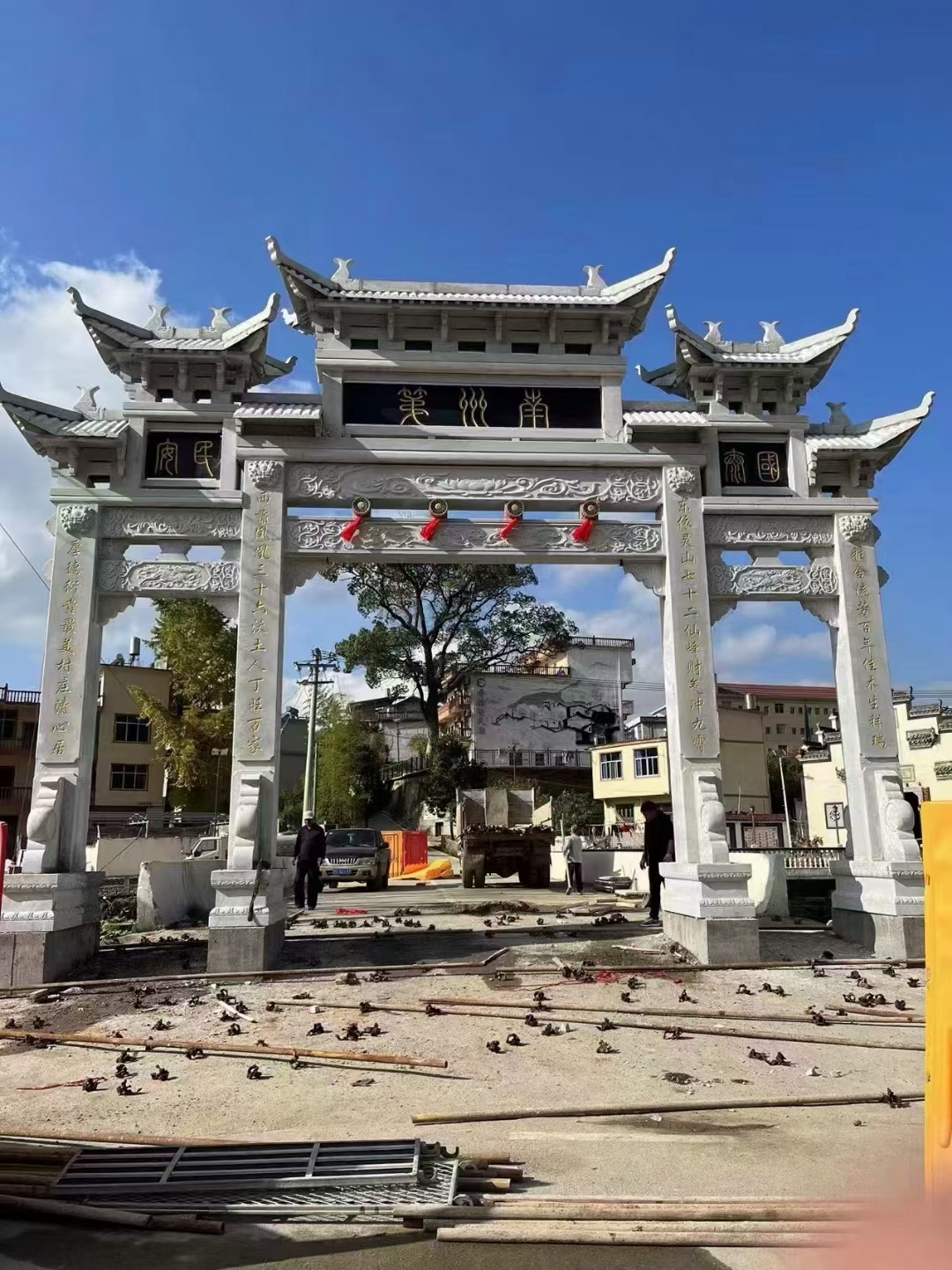 村庄石牌坊多少钱,村口石牌坊厂家,花岗岩石牌坊报价