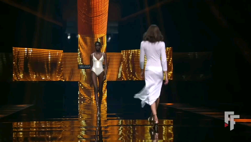 迈阿密泳装秀25