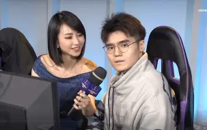 Télécharger la video: 台妹立蓁采访中国战狼Sccc&日本忍者自来也。（中国DOTA2职业杯S2败者组决赛前）