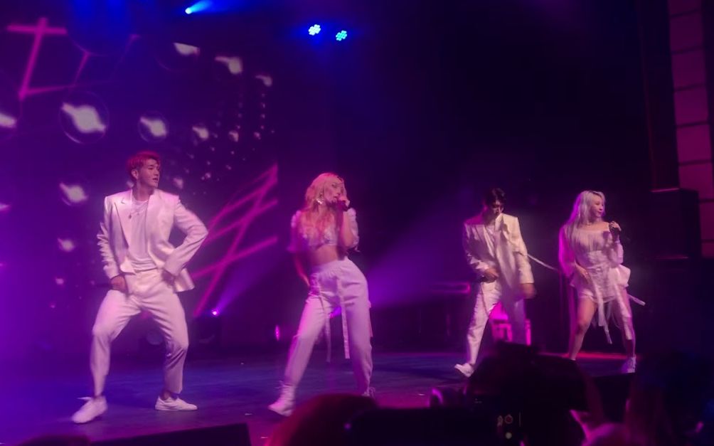 [图]【KARD】“Knocking on my Heaven's Door” @191028 Wild KARD Tour 2019 亚特兰大站