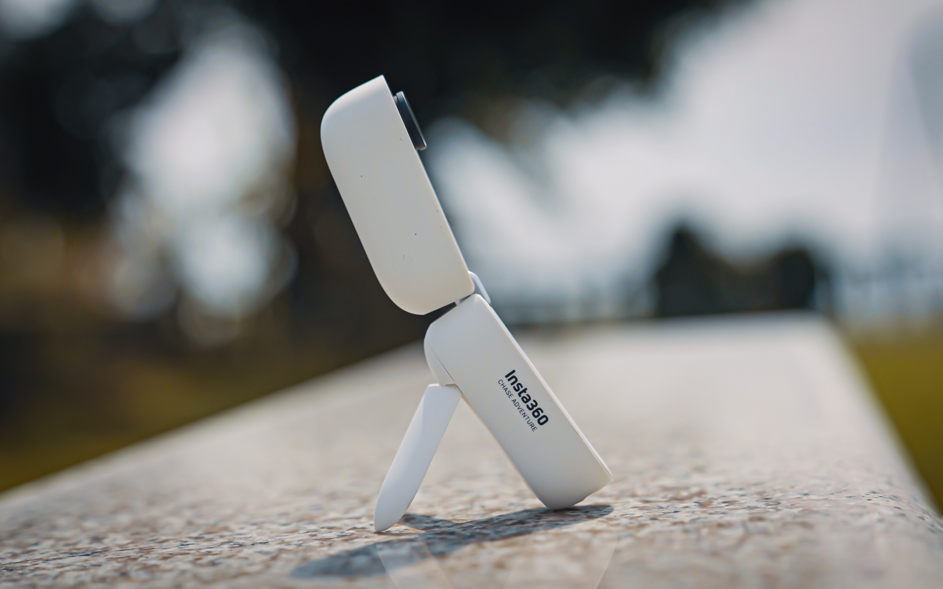 活动作品大胆承认吧你就爱小机机insta360go2评测