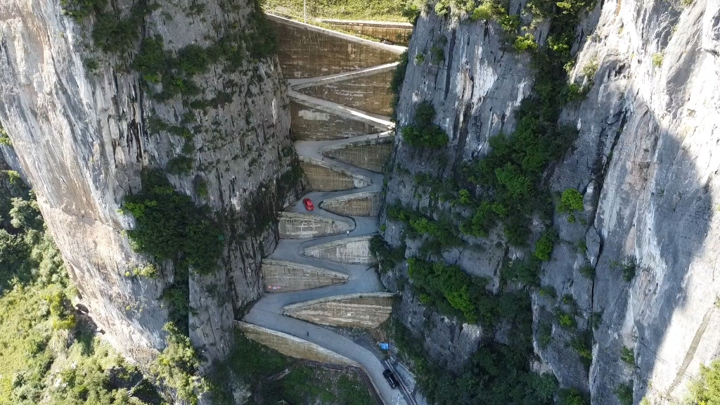 重庆巫溪令牌石公路.