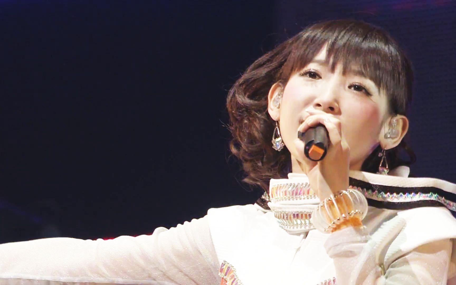 fripside《hesitation snow》,南条爱乃演唱,雪冷清明,寒不及心!