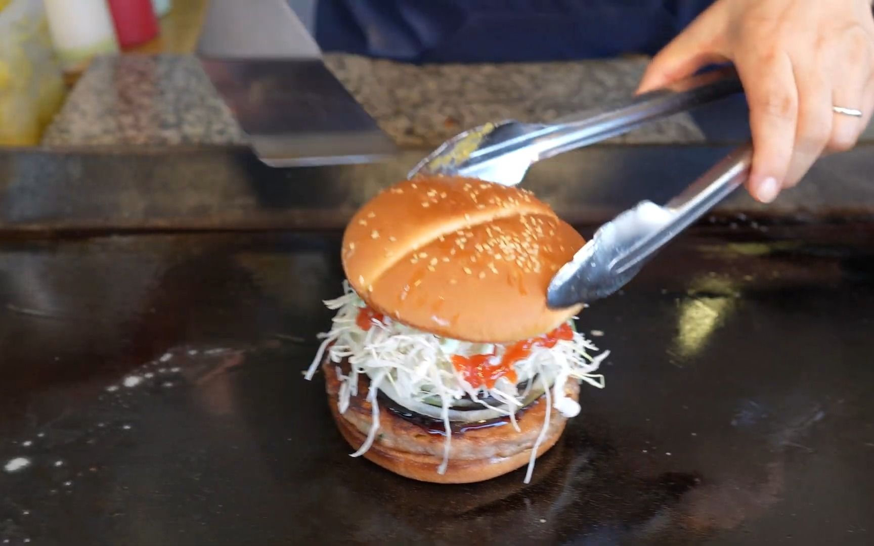 外国美食 石溪站年糕排骨汉堡!